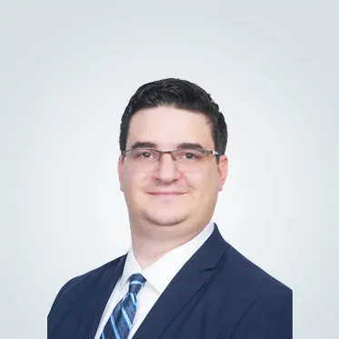 Alex R. Castilletti headshot